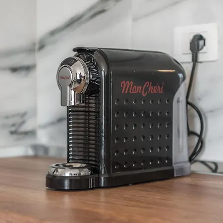 & Natural Light 2bdr Private Parking Apartamento