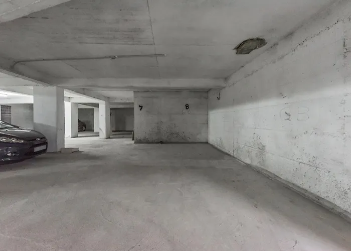 Διαμέρισμα & Natural Light 2bdr Private Parking Τίρανα