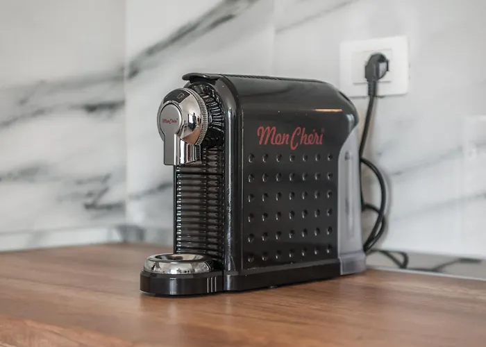 & Natural Light 2bdr Private Parking Apartamento