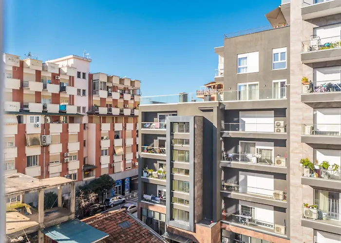 & Natural Light 2bdr Private Parking Tirana