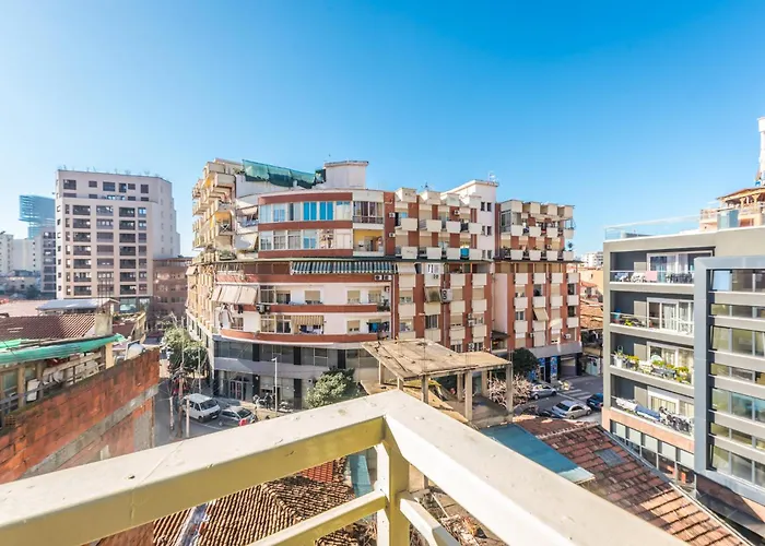 & Natural Light 2bdr Private Parking Tirana