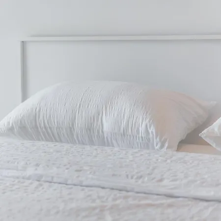 & Natural Light 2bdr Private Parking Lägenhet