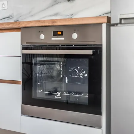 Lägenhet & Natural Light 2bdr Private Parking