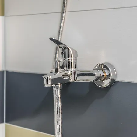 & Natural Light 2bdr Private Parking Lägenhet