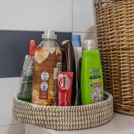 & Natural Light 2bdr Private Parking Lägenhet