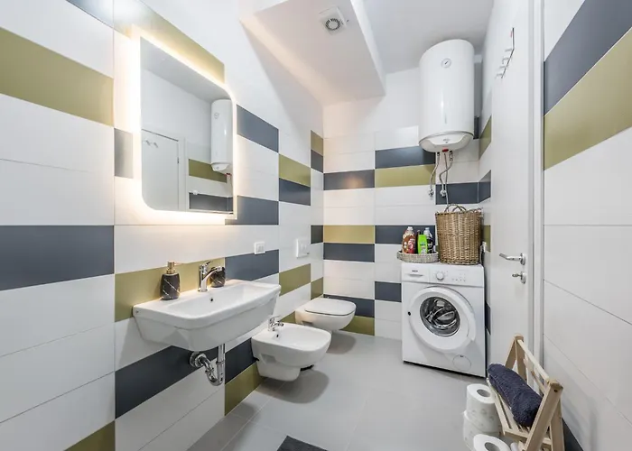 & Natural Light 2bdr Private Parking * Tirana