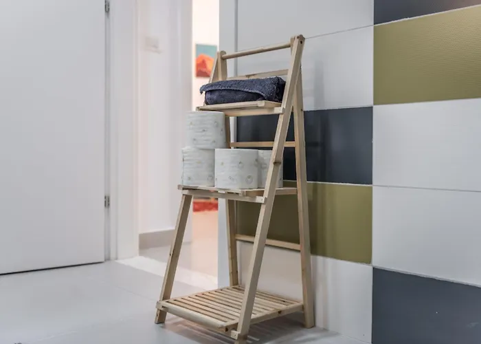 & Natural Light 2bdr Private Parking Tirana